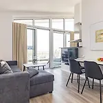 Promenadenvilla In Erster Meeresreihe Apartment