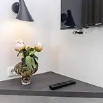 4 Person In Appartement *