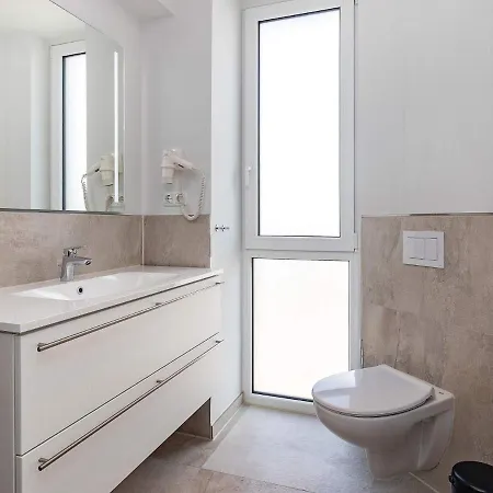 公寓 4 Person In *